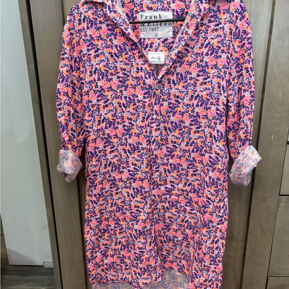 Frank & Eileen Hunter Step Hem Shirtdress in Neon Pink Floral Small